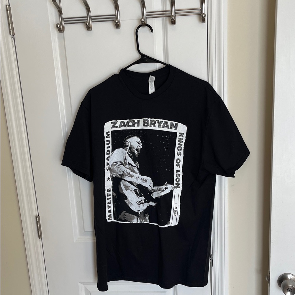 Zach Bryan X Kings of Leon Tour Tee🔥🔥